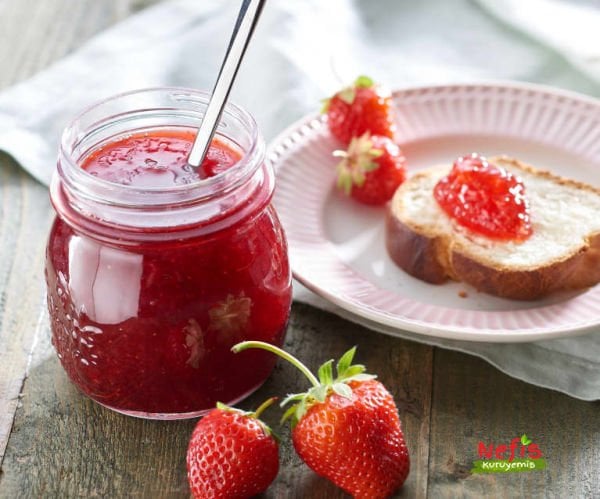 Strawberry jam (çilek reçeli)