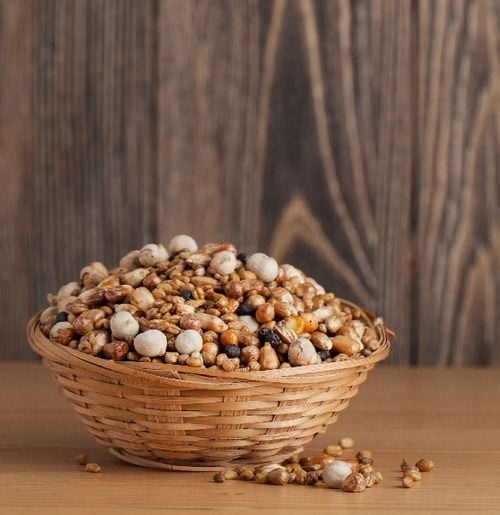 mixed roasted wheat (Kavurga karışık)